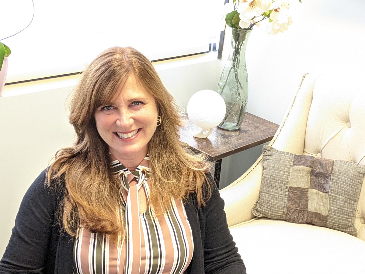 enrichmarkt's tweet photo. We are celebrating an absolutely awesome addition to our team here at Enrich Marketing, WNY Media darling, Stephanie Mateczun🎉 

@StephMateczun joins us as our newest account executive🌟 https://t.co/7BMoWqw9Dm