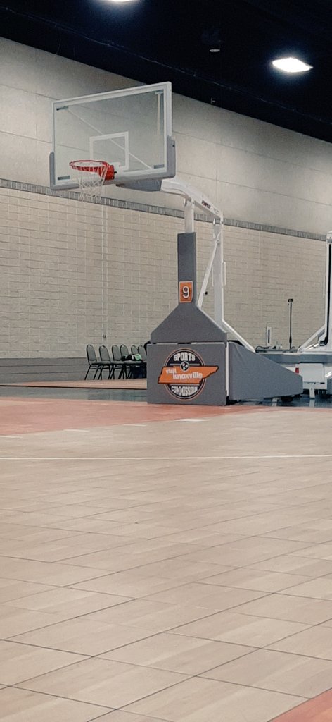 Shoup911's tweet photo. Thank you Knoxville for the weekend! Never a dull moment! #MemoryMakingMoments #NoDaysOff 
@CertifiedBball @Knoxville https://t.co/wZeb9BdXSP