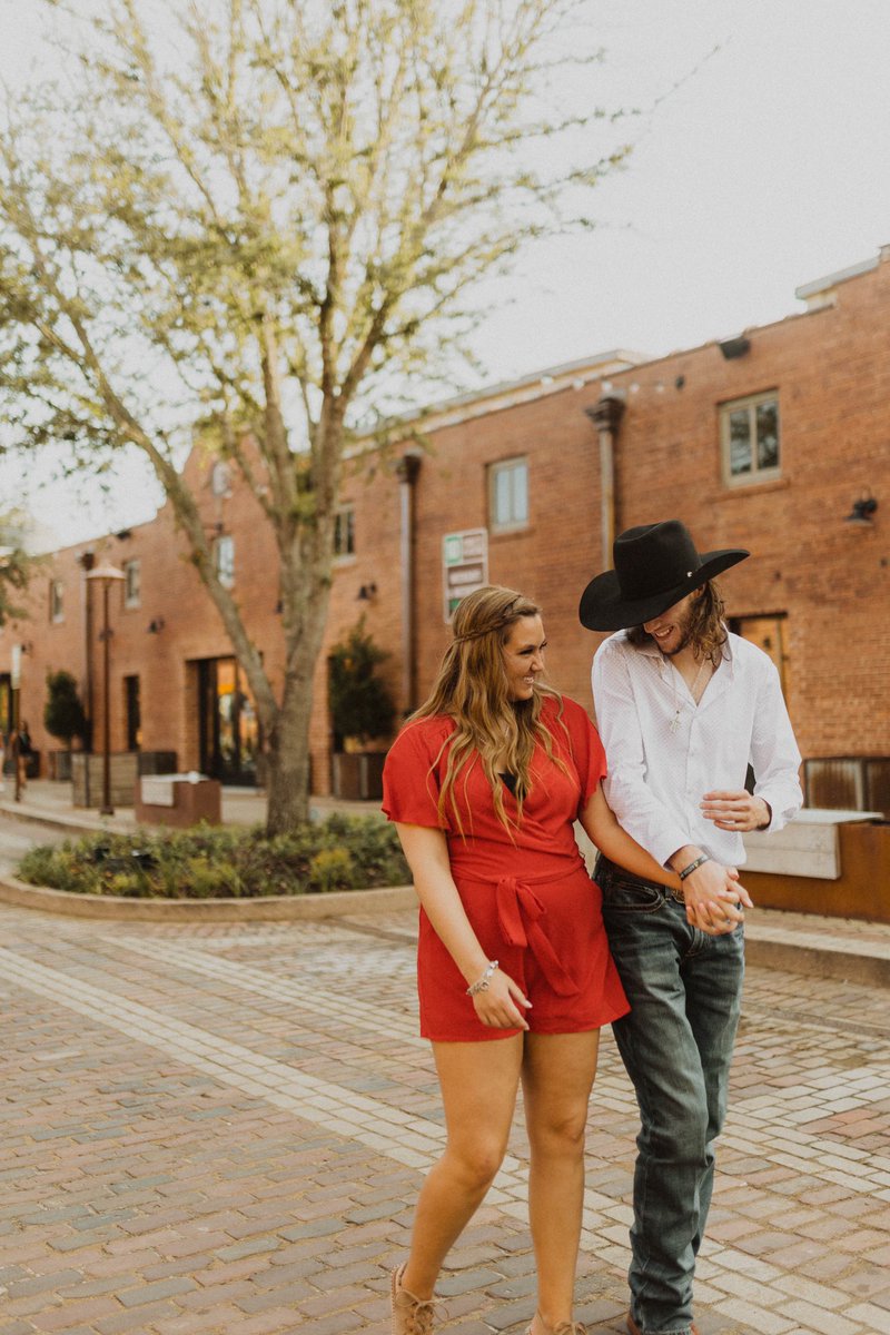 LindsayLea_2's tweet photo. It’s wedding week!!😍 I cant wait to by Mrs. Vaught!!!💍 #Caughtbyavaught https://t.co/r3yduiXzUv