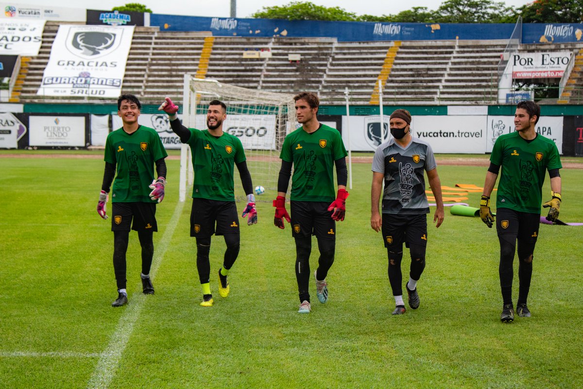 venadosfc's tweet photo. El #Apertura2021 está por arrancar y nosotros no bajamos la guardia. 💪😎⚽

#PrimeroSoyVenado🔰 #PretemporadaVenados https://t.co/LsFUMIH7BQ