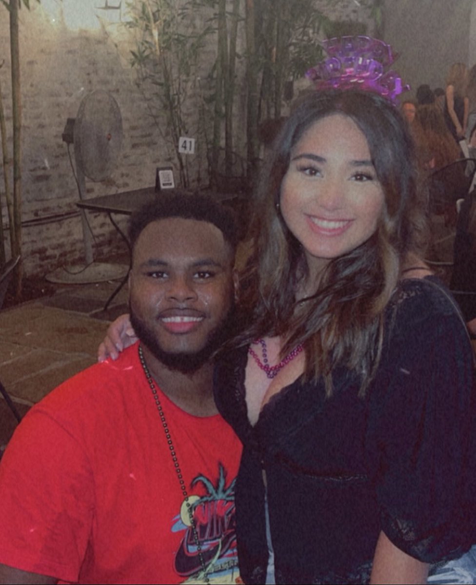 moniicaa__r's tweet photo. happy 21st to me ✨ https://t.co/uc5o1EmXTW