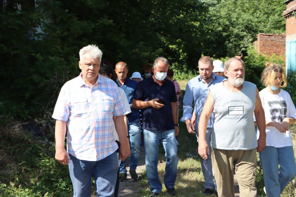 Депутат думы г.о. Самара Пономарева З.Д. <a href="/TOS_Zybchaninov/">Зубчаниновка (Кировский район)</a> , депутат Кировского райсовета Пономарев С.М. <a href="/Kir_UM2/">Сергей Пономарев</a> и актив жителей рассказали Виктору Алексеевичу о необходимости реконструкции здания «ДК поселка Зубчаниновка» и благоустройства территории на ул. Сокская, 47.