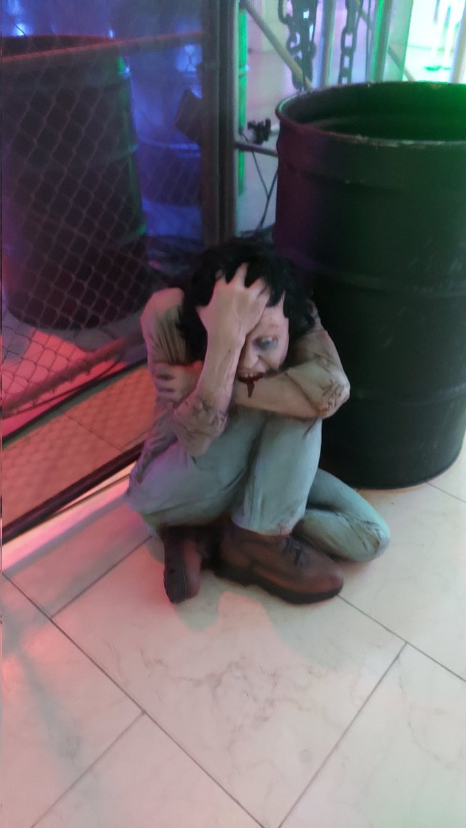 JustMikeDowell's tweet photo. When you are having a rough Monday. https://t.co/suCZVv4XCQ