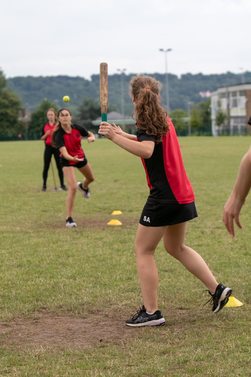 GMS_PE's tweet image. Well done to the U15 rounders team who finished runners up in the district finals last week. 🥈MVPs of the tournament- Helena, Sophie &amp;amp; Erin #TeamGMS #Batting #Bowling #Fielding 🥎