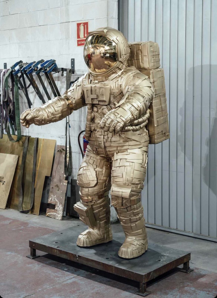 half gallery tweet media