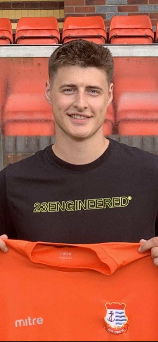 Diss Town FC tweet media
