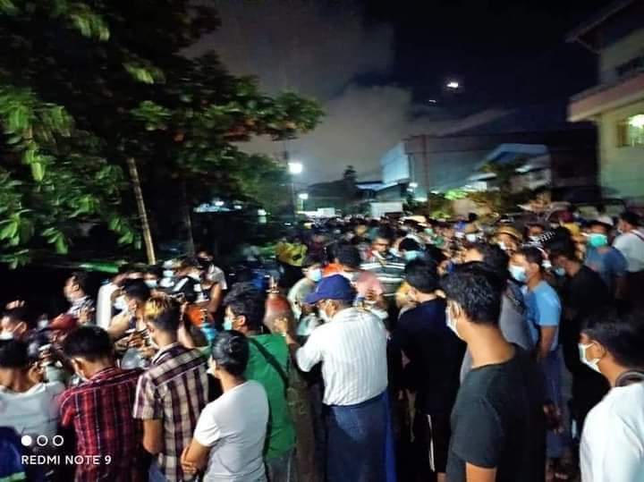 linm_ko's tweet photo. Tonight South Dagon Industrial Zone Oxygen Plant Situation

#july12coup
#MyanmarNeedsO2 
#WhatsHappeningInMyanmar https://t.co/fxg5YLIeP5