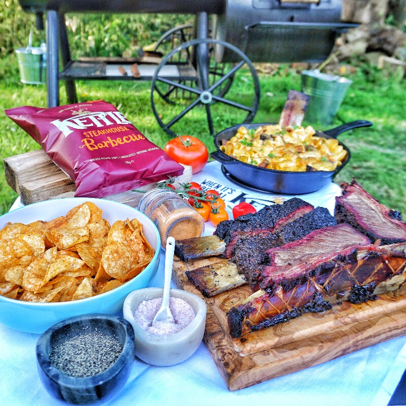 Forget regular barbecue flavoured crisps, our new Steakhouse Barbecue KETTLE® Chips are made with real slow cooked beef brisket for that authentic BBQ taste. A seasoning so meaty you could prep a steak with it - and these guys did! Anyone else hungry? 🤤#WhenItsSpecialKettle