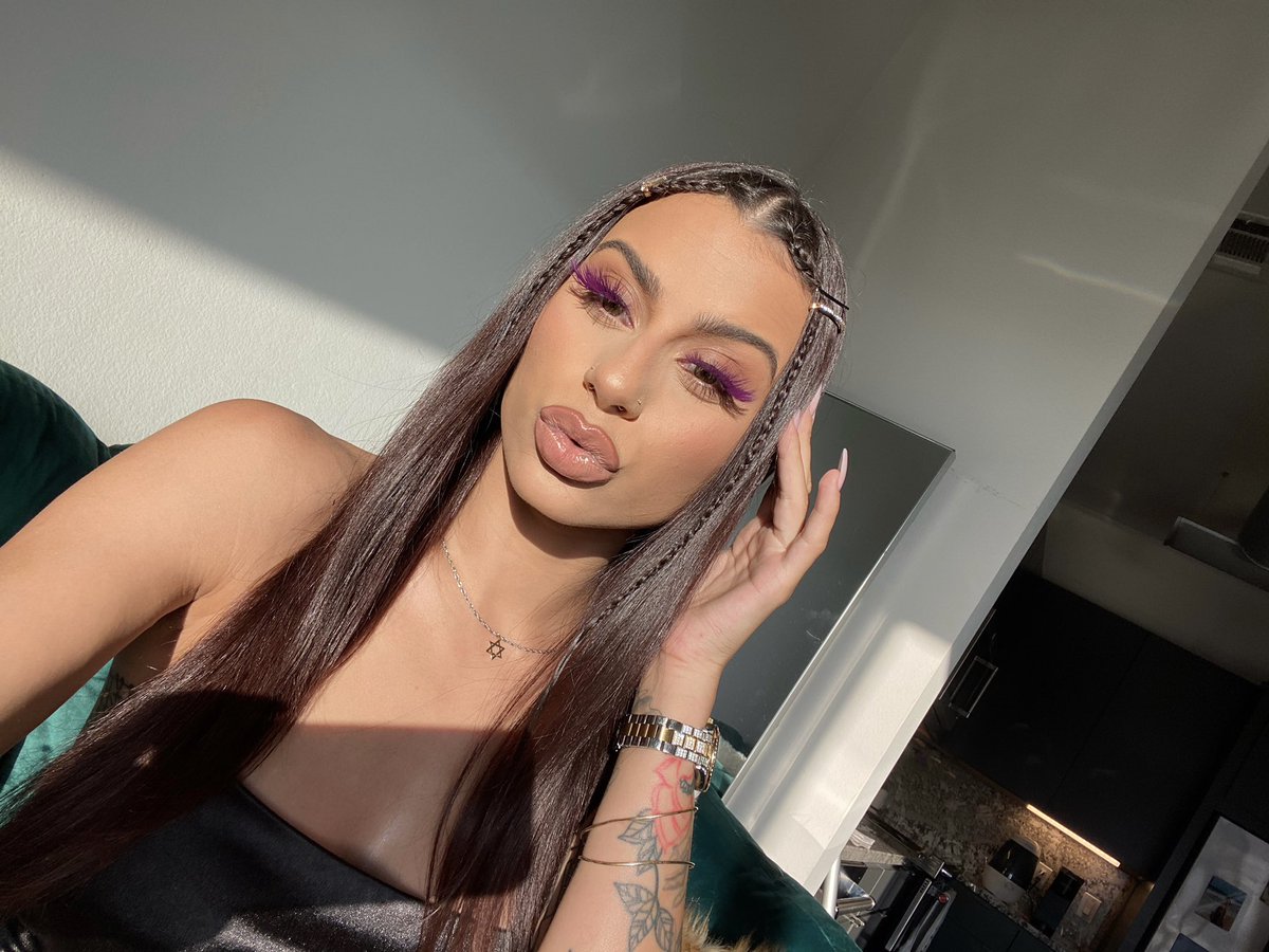 bëbe (@realdivadiary) / Posts / X