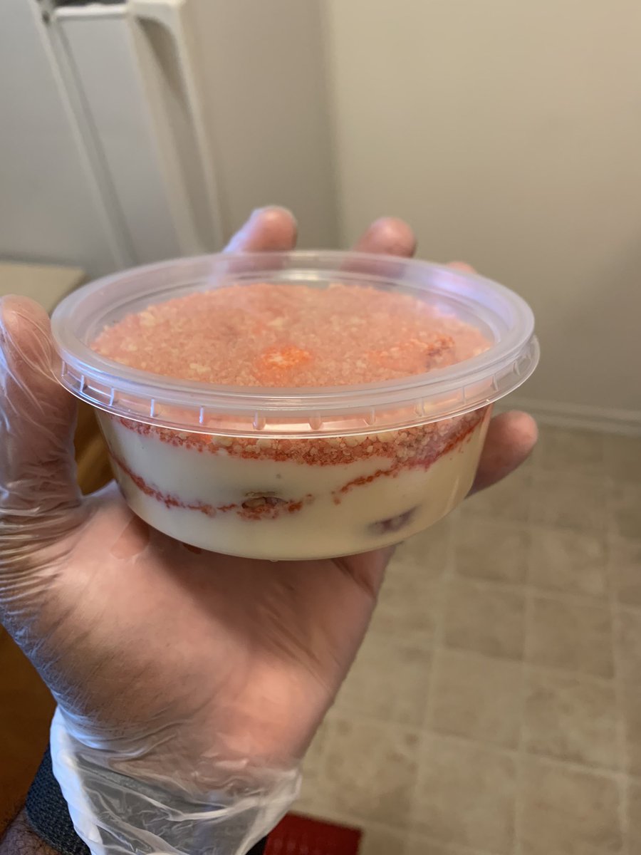 pudding_royal's tweet photo. We created a strawberry shortcake pudding 🤯 https://t.co/EdbgFW1jCI