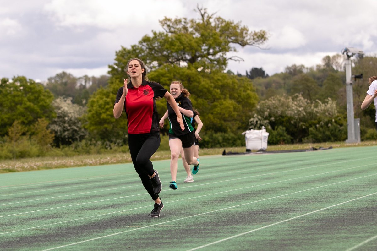 GMS_PE's tweet image. … Y10 Georgia 200m 28.30s
Y10 Olivia 300m 45.50s
Y10 Amelie Triple Jump 9.05m
#TeamGMS #Talent #MakingHistory #RecordBreakers #Proud 🏆