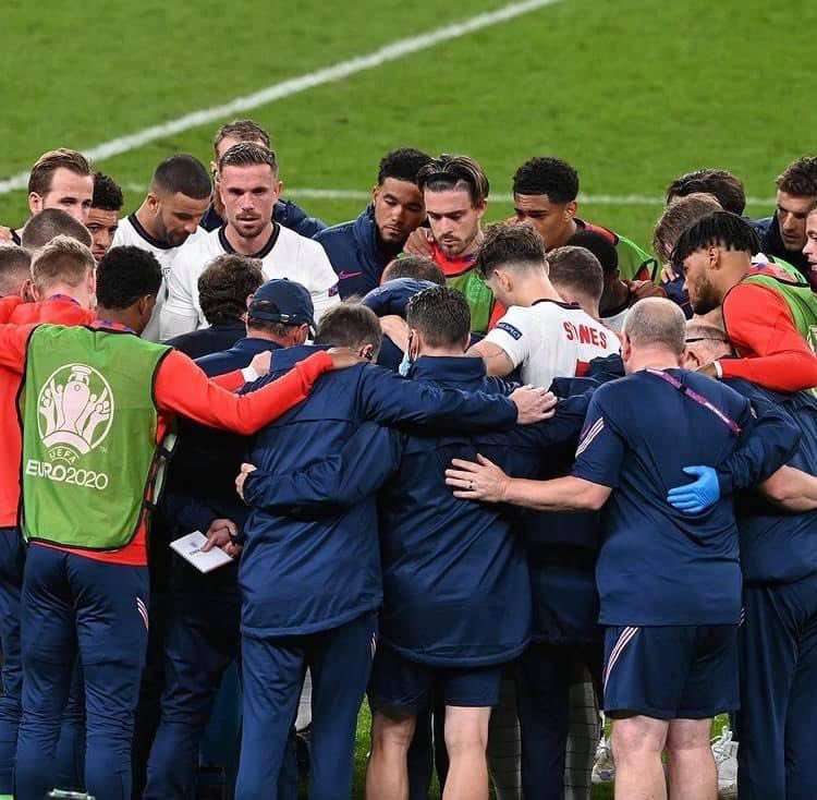 MoretonEnglish tweet media