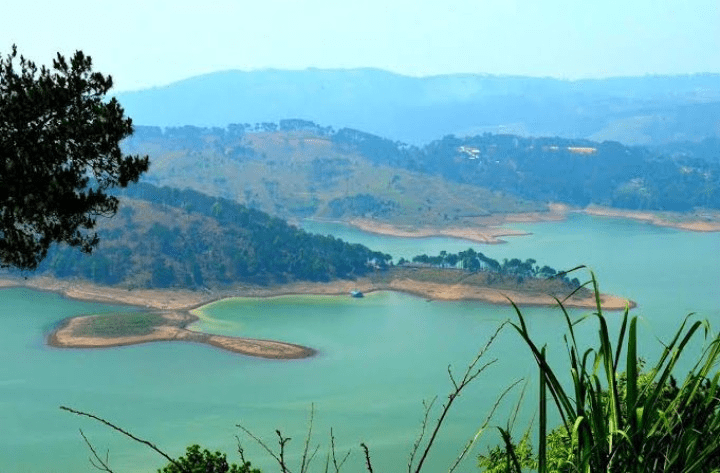 WireFact's tweet photo. Shillong is a small hill station in northeast India and the capital of Meghalaya which means “Abode of Clouds” in the East Khasi Hills.
https://t.co/ZmZLqRyMEC
 #travel #shillong #india https://t.co/E13QB4RqaM