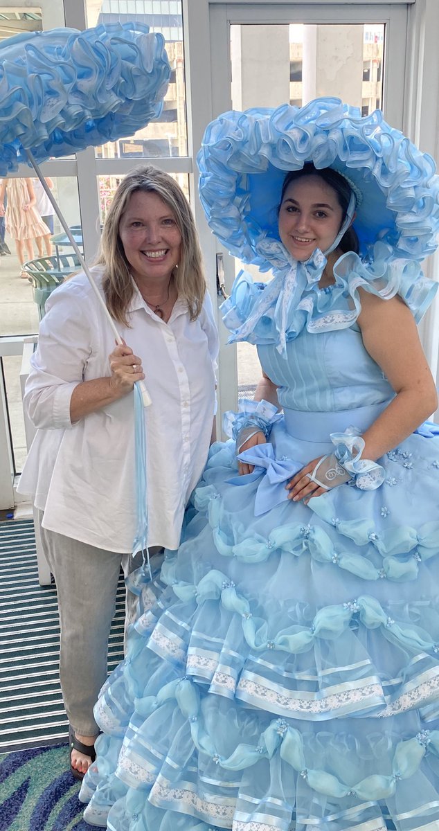 MontviewElemen1's tweet image. MEGA in Mobile means learning AND laughing with colleagues.  Let’s go! @marcia_1st  #MEGAConference