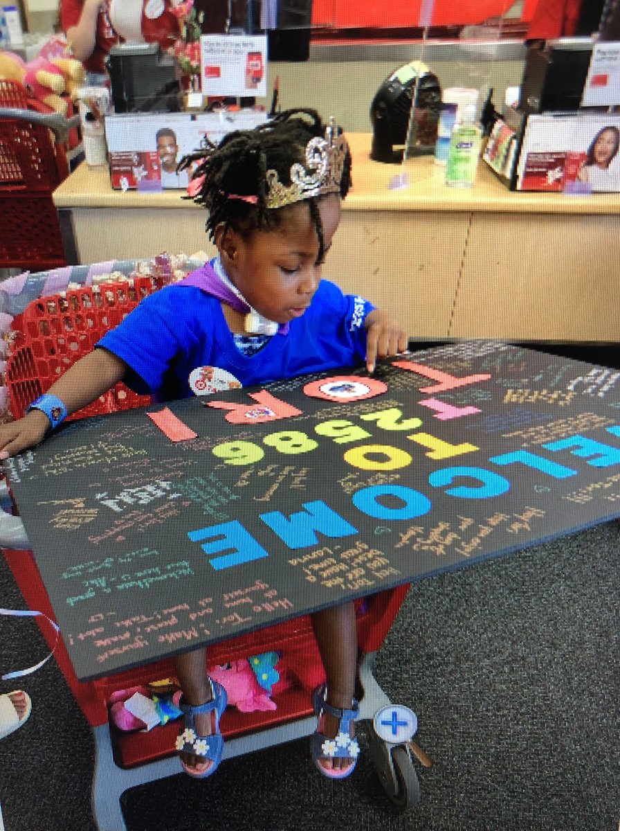 ItahizaT's tweet photo. In partnership with The Make-A-Wish Foundationt Of Wisconsin this past Saturday we host 6 year old Tori for a Shoping Spree at out Wauwatosa T2486 Target Location! 🎯 #target #community #worksomewhereyoulove #wearebettertogether https://t.co/DpUUUEEYyJ
