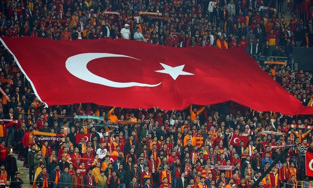 TÜRKİYEDİR GALATASARAY 
Biz bu yapılanları unutmayız Olympiakos