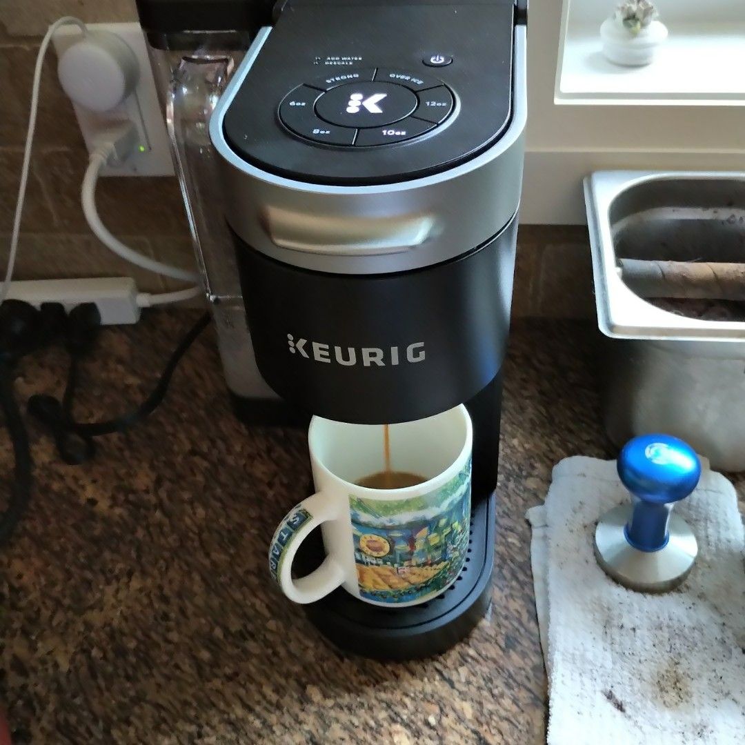 csvan's tweet photo. enjoying some great tasting coffee super fast! https://t.co/gFfN0gYr3T https://t.co/S9ffsXnqH1