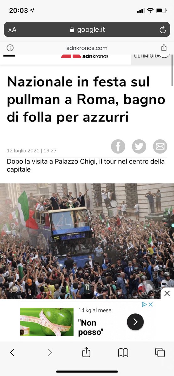 Valerio2105's tweet image. Però a ballare e mangiare fuori è rischioso #nazionale #roma #covid