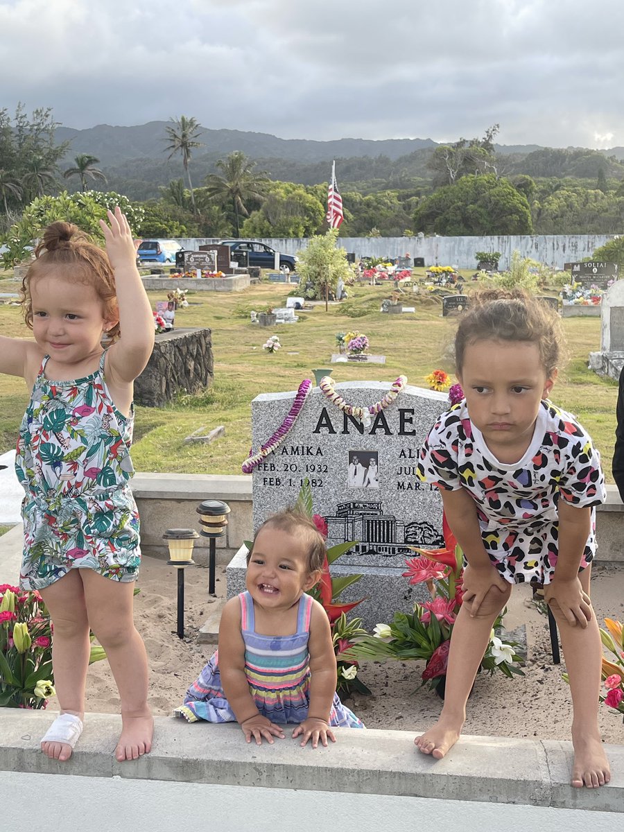 AnaeCoach's tweet image. Most important thing about coming home to Hawaii is teaching these girls where they come from. Laie is a special place 🤟🏽