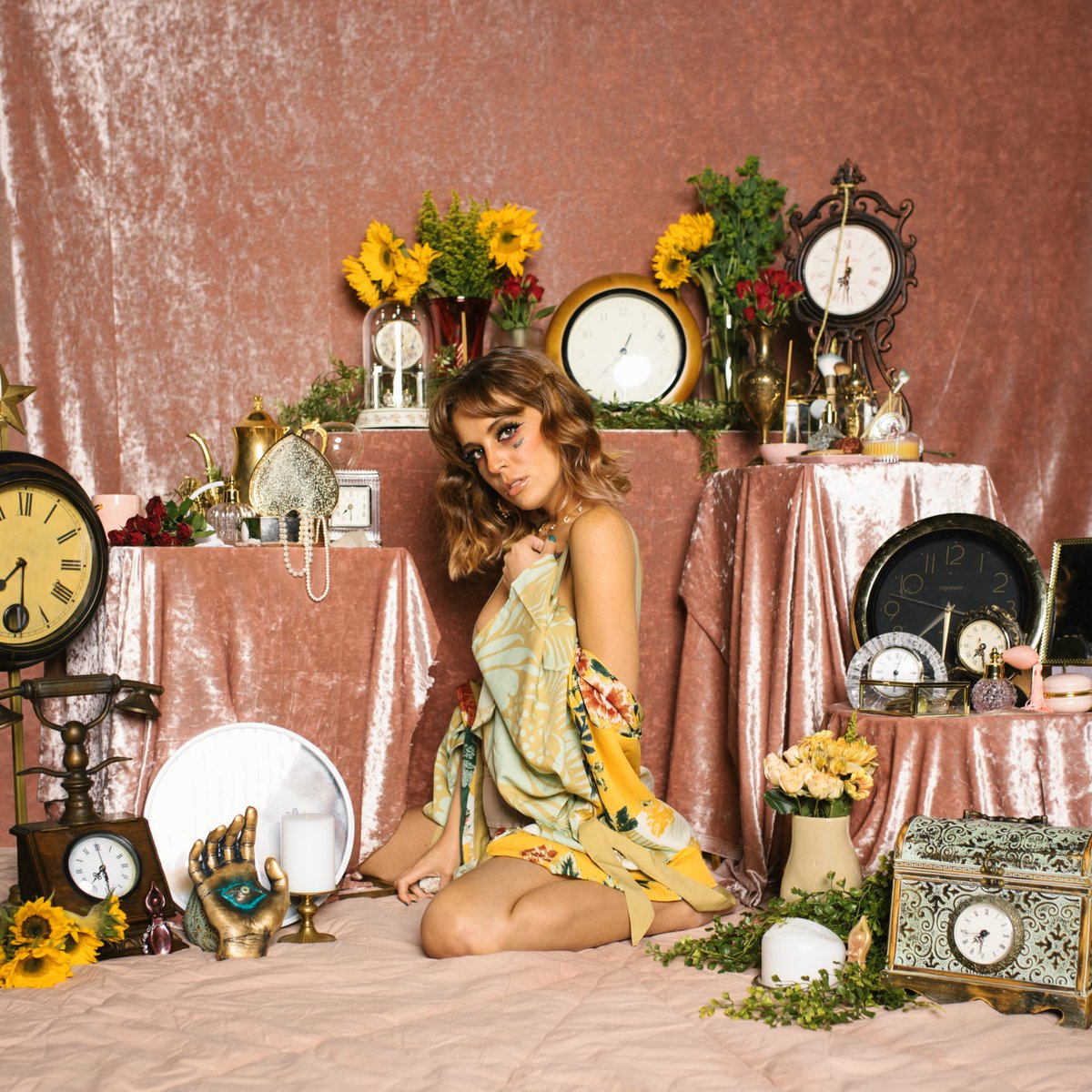 luxagape's tweet photo. so many photos from this shoot that i love so much and had to post before the next chapter begins 🌹 stream Vices ❤️‍🔥 https://t.co/vg72JSLQWw