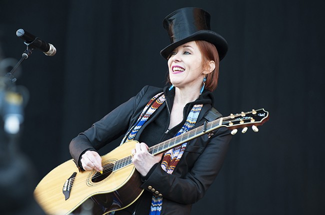 Happy Birthday to Suzanne Vega! 