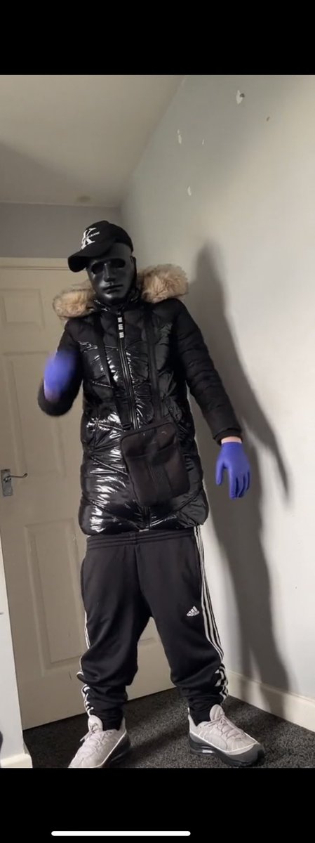 eatsix1's tweet photo. @bruhdont1 @joef22 @KillcxnfRmed @the_eatfive @DaddyTayple mans got ‘and 237 others’ in his name to make it seem like he has followers 🤡🤡🤡 dead duster get in the coffin Prince Phillip calling for you https://t.co/IlaJOTyo8P