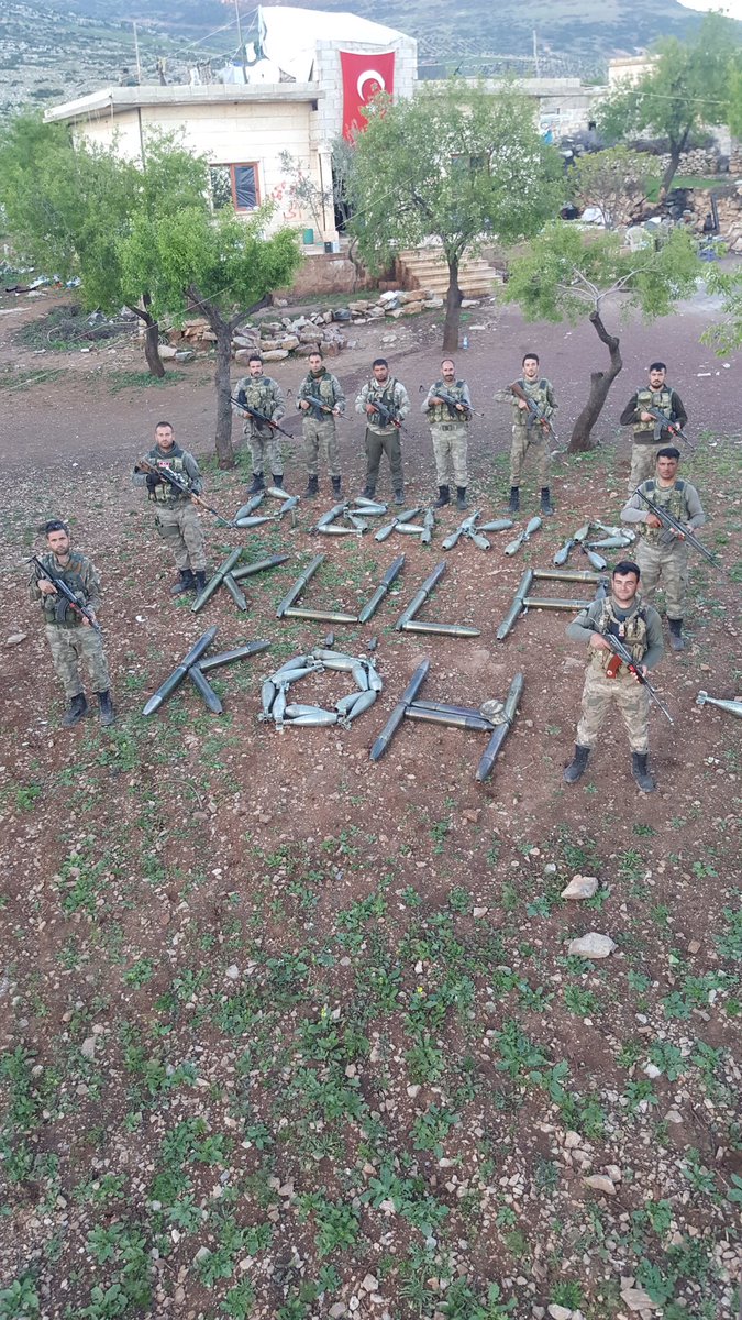 celileraslan21's tweet photo. Doğu ve Güneydoğuda terörle mücadelede büyük bir Milli Mücadele savaşı veriliyor. Bu savaşta ASKERİMİZ ve POLİSİMİZ ile omuz omuza mücadele veren KORUCULAR maddi ve manevi sıkıntılar yaşıyor. Maddi imkansızlıklar bir yana ilgisizlik daha da ortamı bunaltıyor. #KORUCULARMAGDUR.. https://t.co/lfLVACr3X8