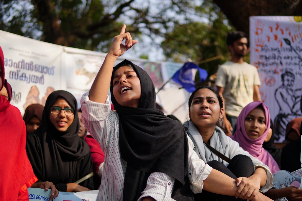AJEnglish's tweet photo. “We are all supporting each other; we hardly sleep."

Photographs of more than 80 Indian Muslim women put up for 'auction' on app trigger outrage and calls for action https://t.co/quprxgHBp5 https://t.co/BSc7cPVWSQ