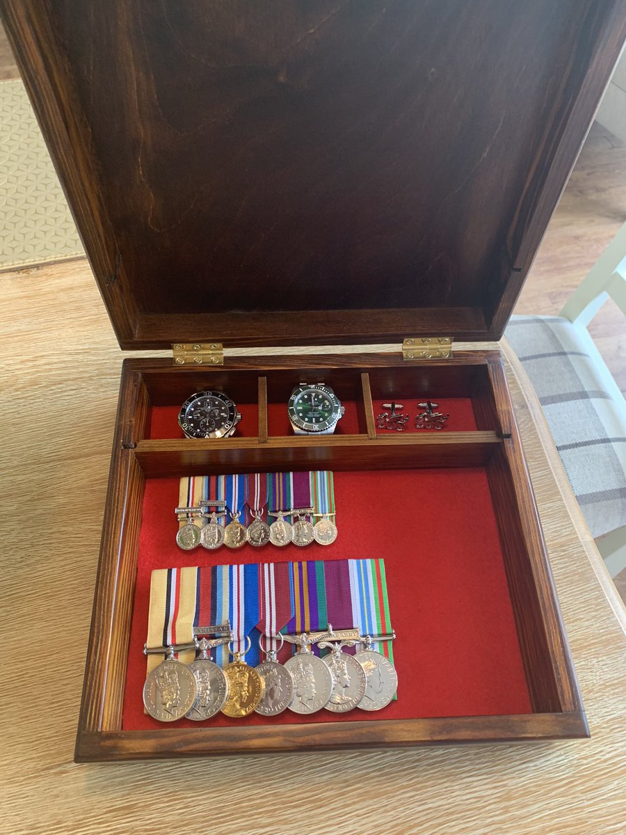Andrew Evans (@andyevo12) on Twitter photo Humbled to receive such an amazing leaving gift from the QM Dept at 9 Regt RLC. A fantastic 2 years with quality people.
Thanks again to you all for your hard work and support and for this fantastic and thoughtful gift.
#blackandgold #OneTeamOneFamily <a href="/9RegimentRLC/">9 Regiment RLC</a> Humbled to receive such an amazing leaving gift from the QM Dept at 9 Regt RLC. A fantastic 2 years with quality people.
Thanks again to you all for your hard work and support and for this fantastic and thoughtful gift.
#blackandgold #OneTeamOneFamily <a href="/9RegimentRLC/">9 Regiment RLC</a>