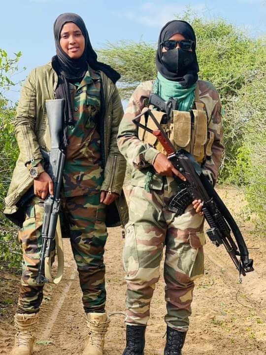 MursalIse's tweet photo. Waxay walaalo ku yihiin difaaca dalka iyo diinta &amp; dadka soomaaliyeed.

Gabdhuhu waa lafdhabarta ciidanka X
Xoogga dalka soomaaliyeed.

Commando Danab🇸🇴💚 https://t.co/KB9KLy9YIE