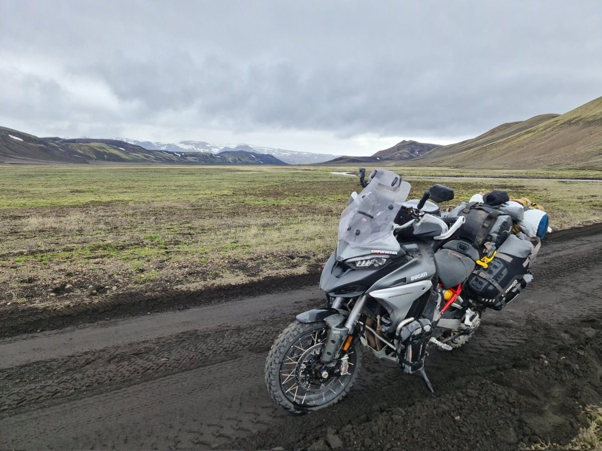 enisd's tweet photo. #multistradav4s visiting Islande #F210
@DucatiMotor @DucatiFrance @vinmctwin https://t.co/VFeUKSsPea