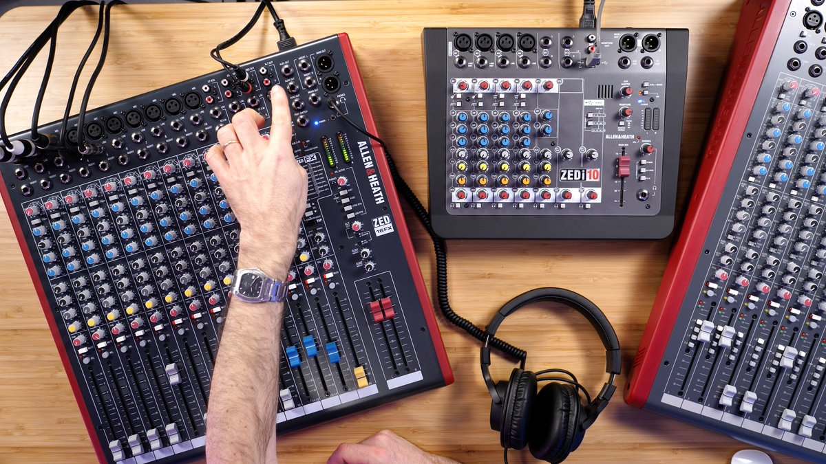 ¡Arrancamos nuestro curso gratuito sobre mesas de mezcla! Serán 10 capítulos en vídeo, y empezamos (cómo no) por la introducción: hispasonic.com/tutoriales/cur… #cursos #cursogratis #cursogratuito #mixing #mesasdemezcla #mesasdemezclas