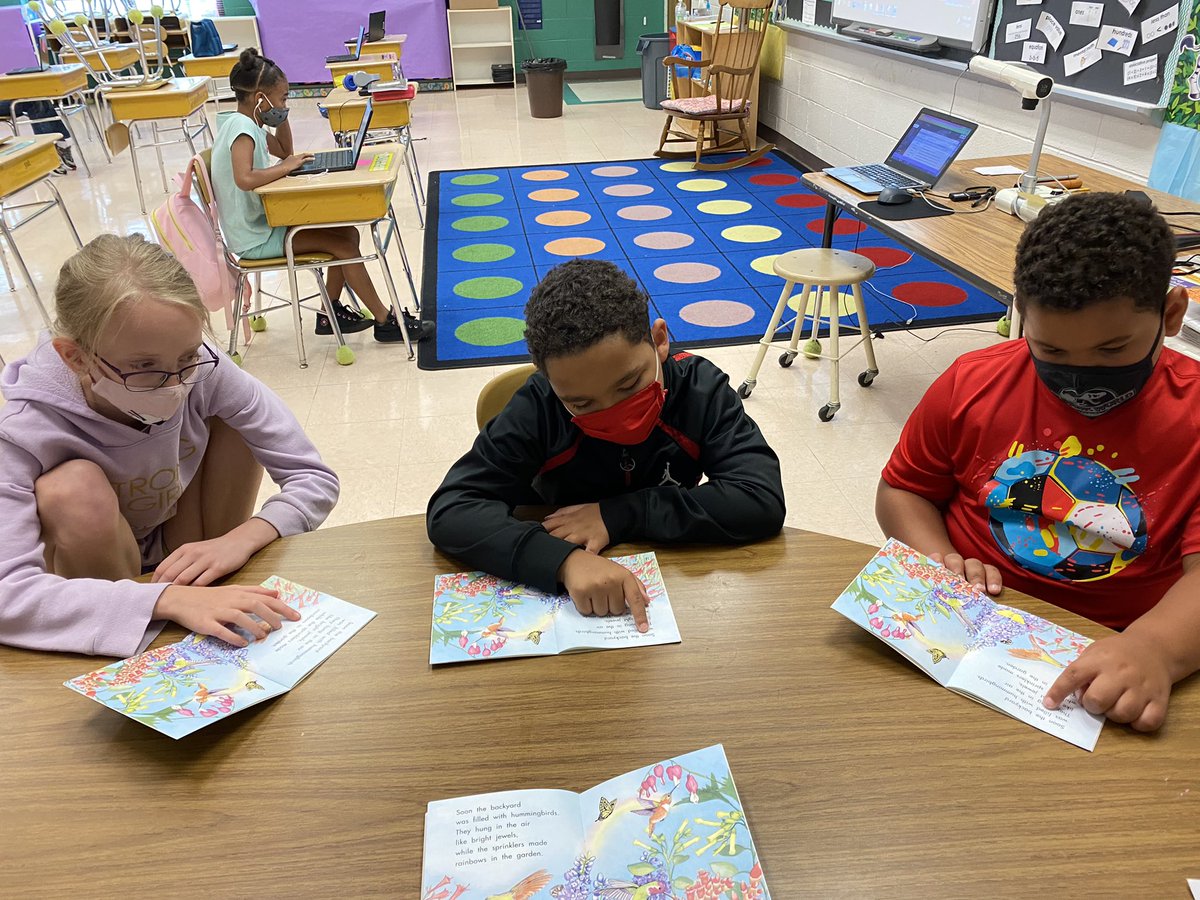 MijoWhite77's tweet image. Back at it! CCS RISE session 2 in FULL swing! #ccsrise2021 #2ndgrade #smallgroupmagic @marshaparker41 @sdhaley1 @CCSSuptConnelly @jenlloyd16 @NatalieGodwin @LisaJohnsonEDU @bnewellmath @simc2004 @mellottahill1 @HoneycuttElem