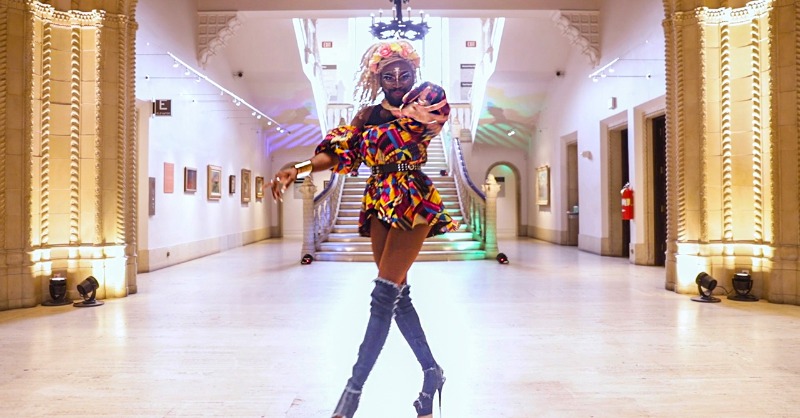 SDMA's tweet photo. Join the #Museum in welcoming @AmberStJames (they/them/she/hers) for a "sickening #prideful #performance" inspired by a Dogon #sculpture in the #SDMAcollection. 💃🏿🌈✨
In memory of Larry Baza
Passionate #advocate for #SanDiego's #arts & #LGBTQ+ communities
@sandiegopride #Pride