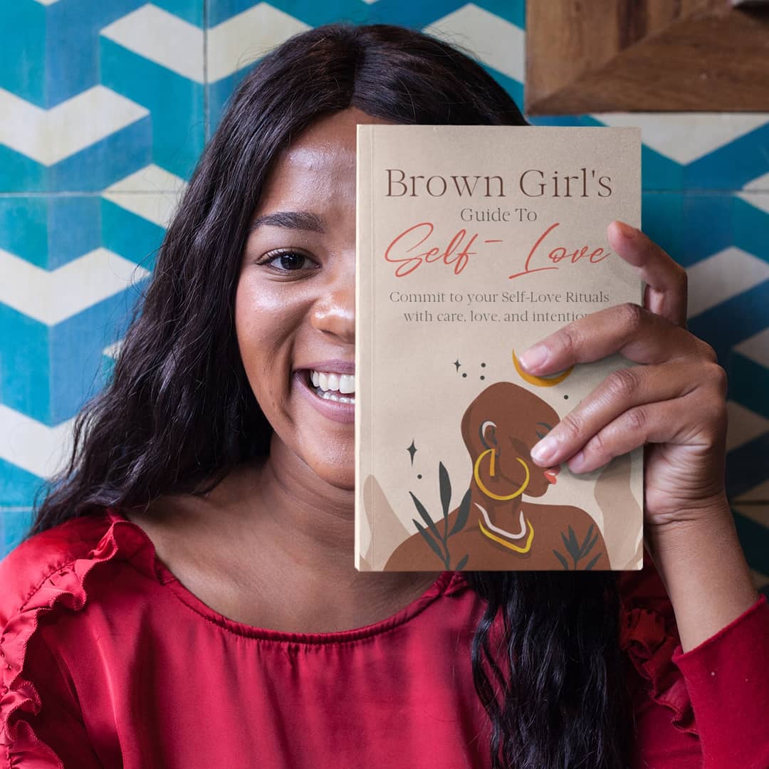 MichelleSimoneS's tweet image. Who inspired you today?
.
I created a Journal filled with powerful Prompts to inspire women to release self-doubt, build self-esteem,  and embrace who they are. 
.
Release date 7/16.
.
#selflove #MotivationalMonday #MotivationMonday #lifestyle #InspirationalQuotes #lifestyle