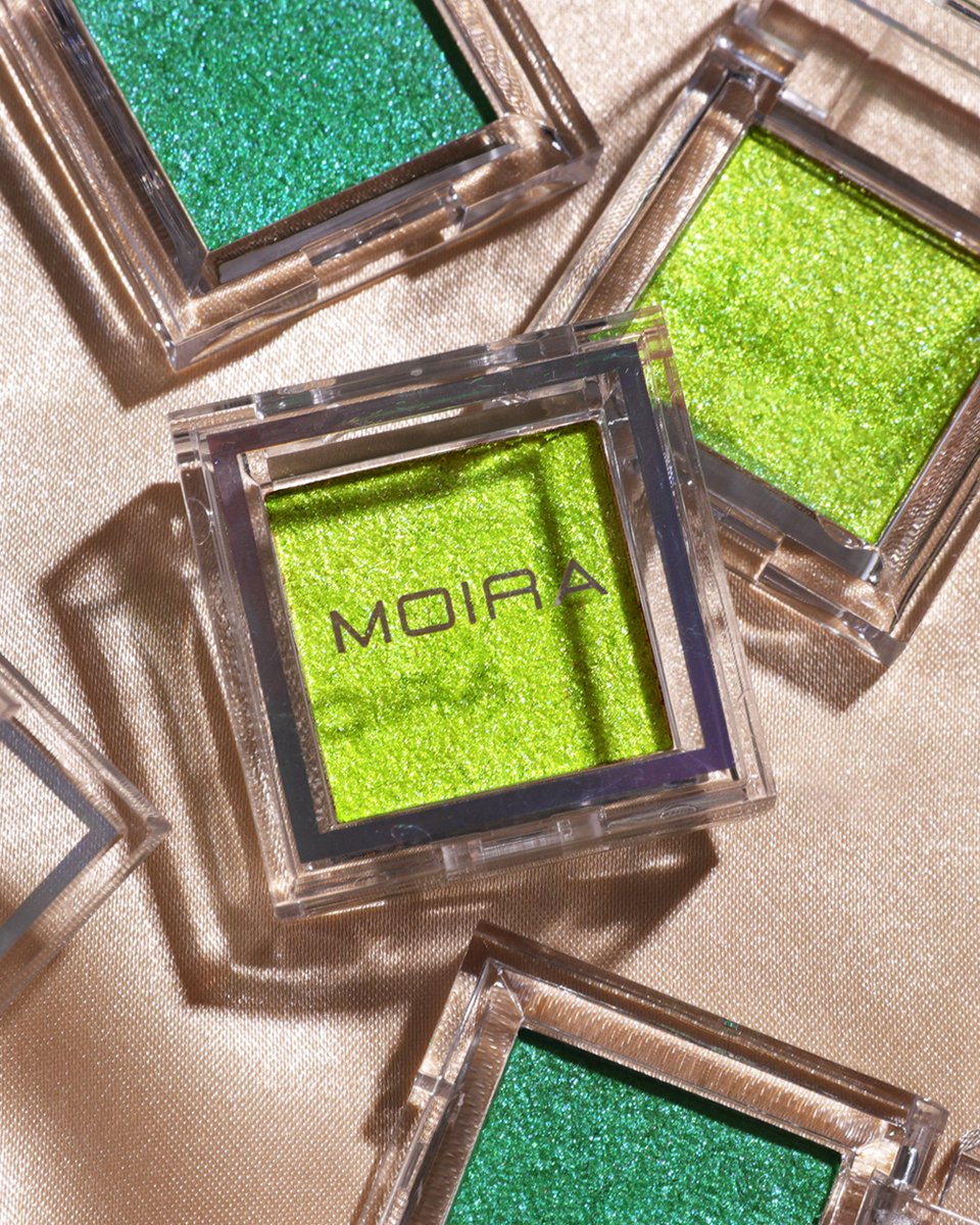 moiracosmetics's tweet photo. Aurora and Mercury together.. 😍 Loving this green combo 💚.. Would you wear these?!⁠

#MOIRAbeauty #shimmereyes #shimmereyeshadow #glittershadow #brightshadow #eyeshadowlooks #eyeshadowlook #eyeshadowlover #eyeshadow #creamshadow #summermakeup #summerlooks https://t.co/GLjtYUUJ3U
