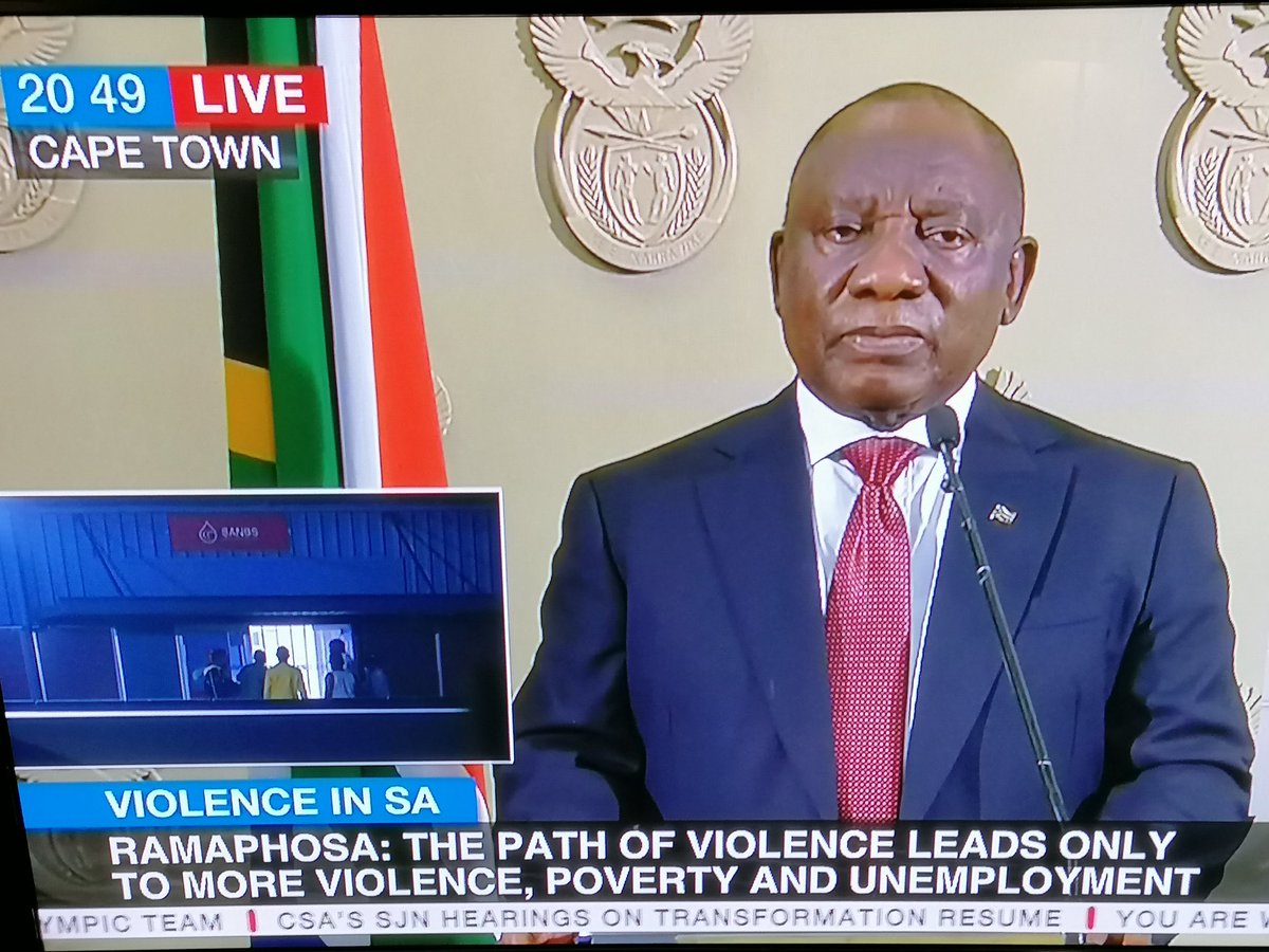 BrentLindeque's tweet image. People looted @theSANBS??? Our blood bank?!? I am so confused but am planning on heading to my local branch and donating blood tomorrow. If you can, do the same! Let’s all give back cause good grief, we can’t allow them to just keep taking!