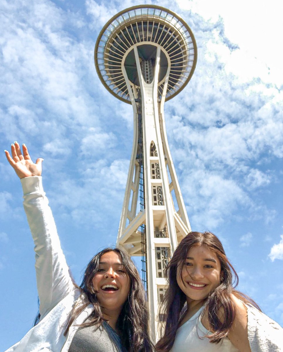 SigmaKappaCSULB's tweet photo. What’s better than traveling with your sisters around the world? ☀️ Our sisters, Angela and Delia, were spotted in Seattle this summer! ☁️

#LBStateSigKap #DoveLove https://t.co/9Nim0w9TyM
