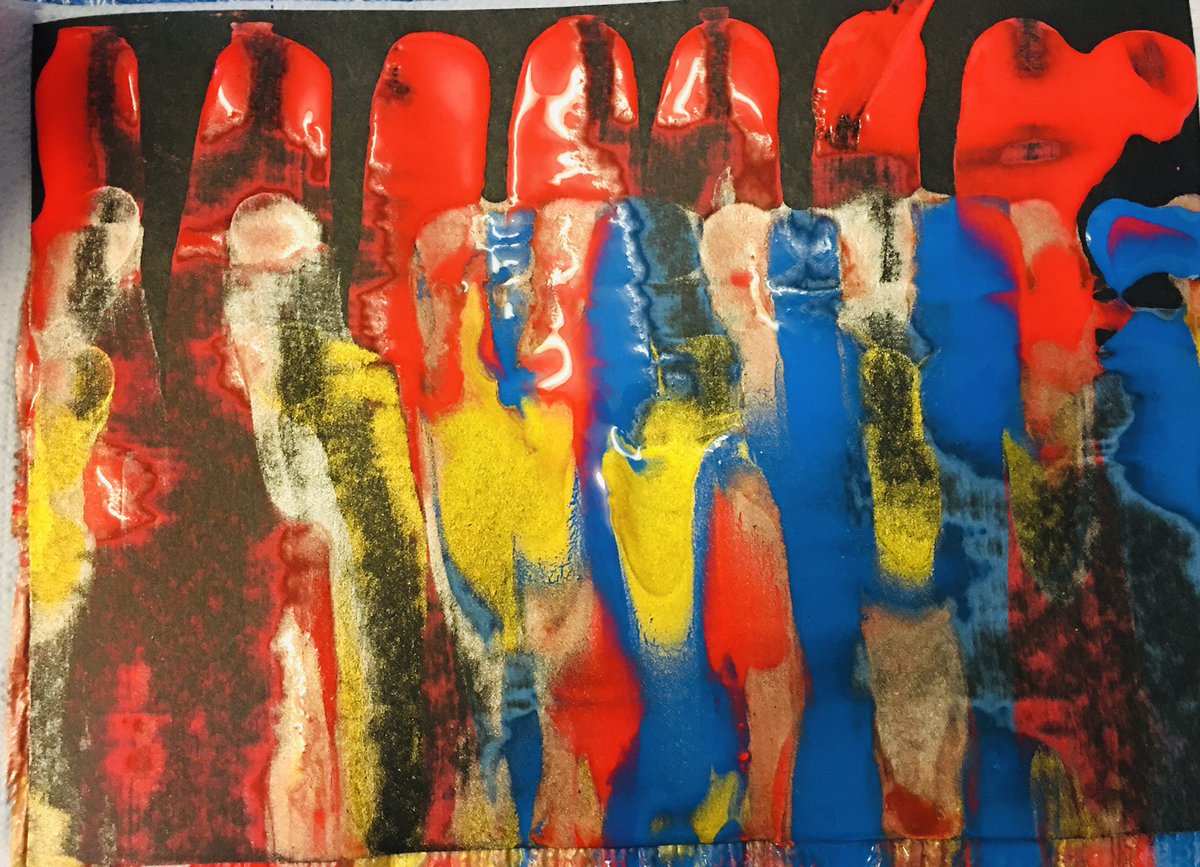 MSPSMsHussein's tweet photo. Making amazing abstract painting #ArtistoftheSummer @MSPSCardiff https://t.co/TXfPOPTUMQ