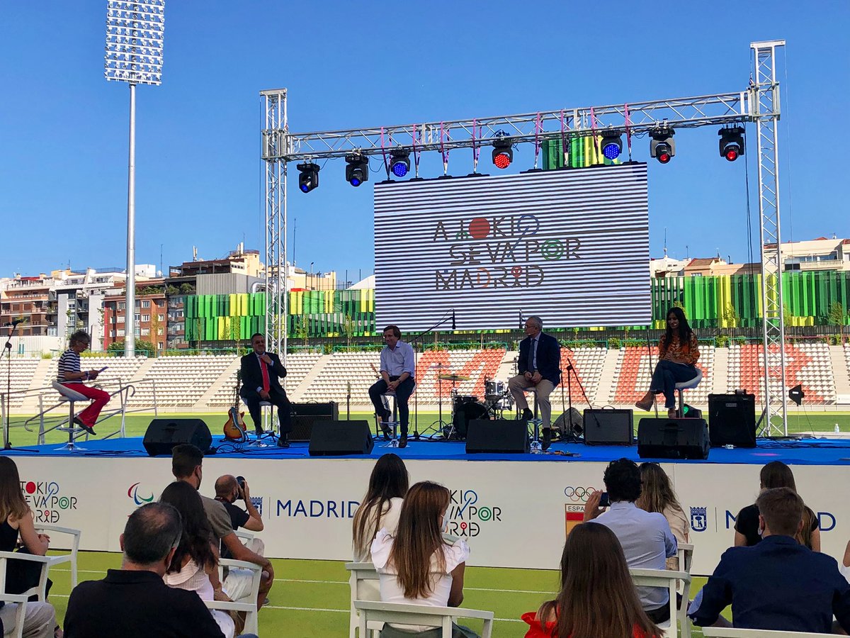 leticiapprados's tweet photo. Hoy queríamos apoyar a los olímpicos y paralímpicos madrileños antes de su viaje a #Tokio🇯🇵 para los JJOO🥇🇪🇸 https://t.co/JLwULROGxX