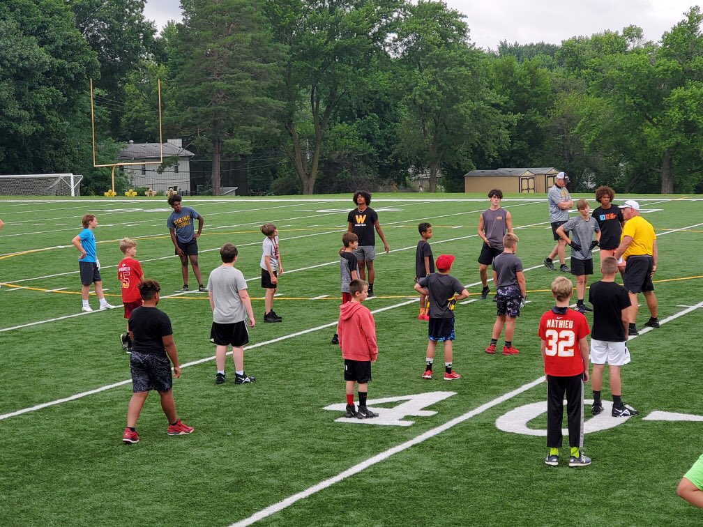kellyrm77's tweet photo. @MehkiKnight helping out with the Little Viking Football Camp. This is where he shines.
#futurecoach #futureteacher #alwaysaleader #oneofakind https://t.co/8LSStNfEjr