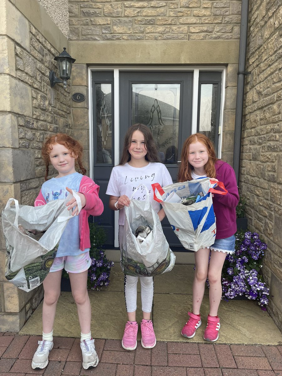 Mel Colm tweet media