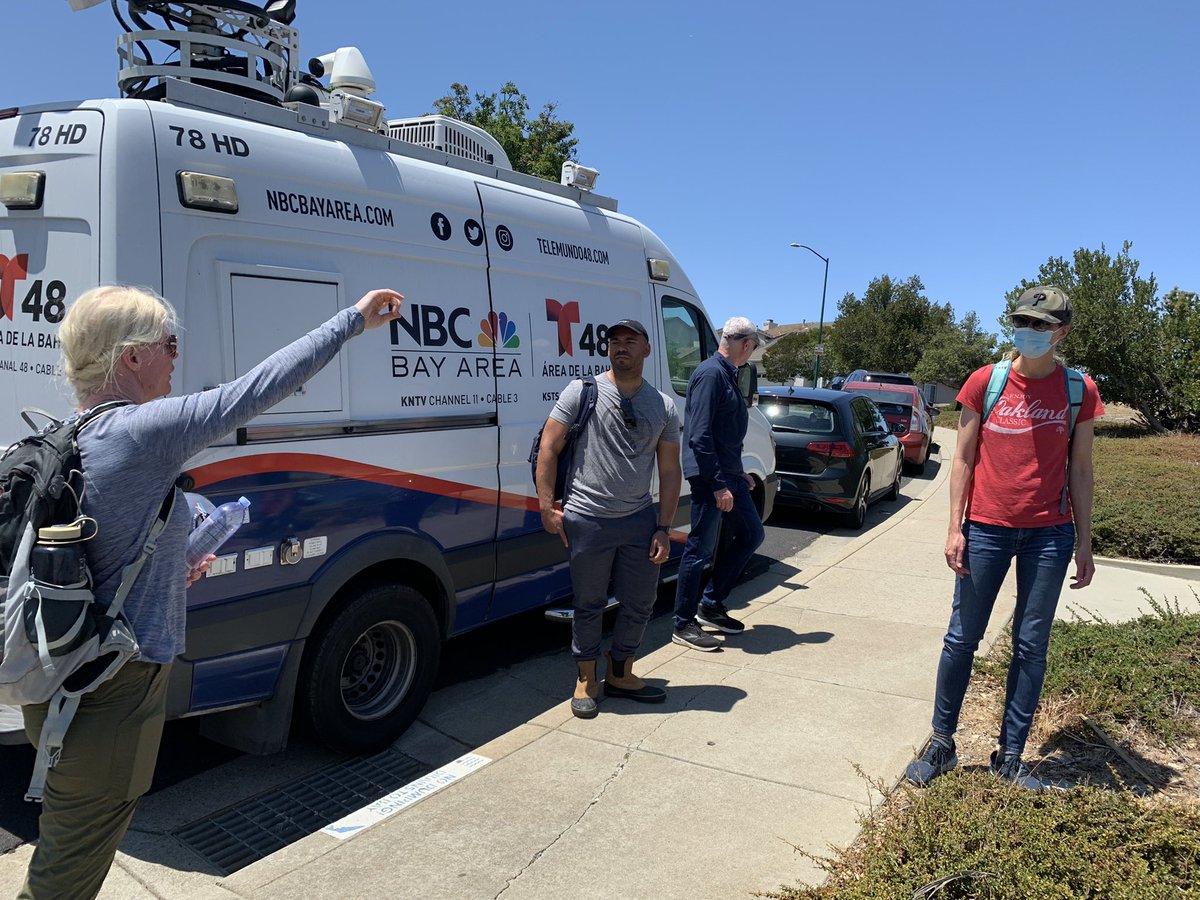 Search continues for #PhilipKreycik in Pleasanton Ridge Regional Park. The trail runner &amp; father of 2 went missing on Saturday, when temps topped 100 degrees. Volunteers tell me the trails are really steep. Dozens of hikers are volunteering their time to look for him <a href="/nbcbayarea/">NBC Bay Area</a>