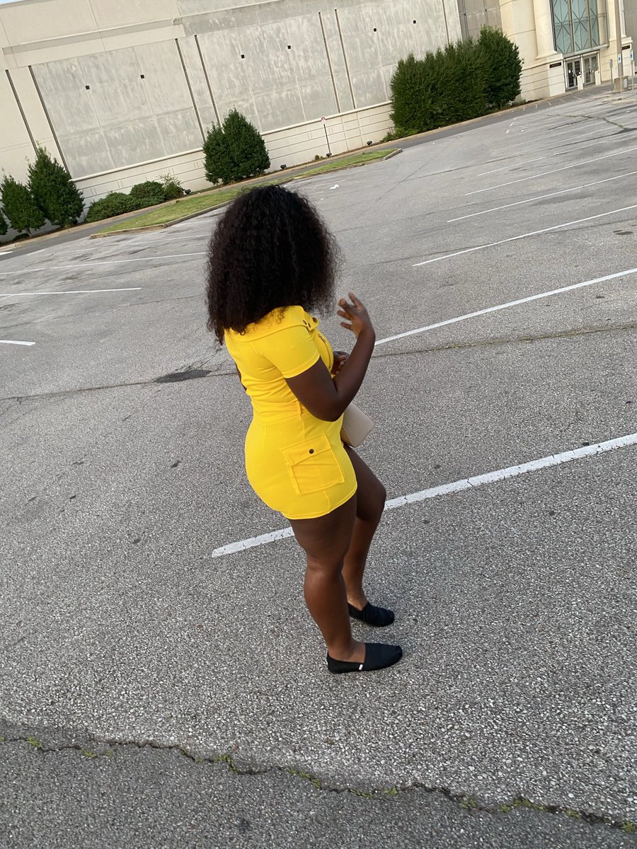myalatrice_'s tweet photo. Live more, worry less✨

#Melaninpoppin
#yellowismycolor https://t.co/LB8LwF0r9m