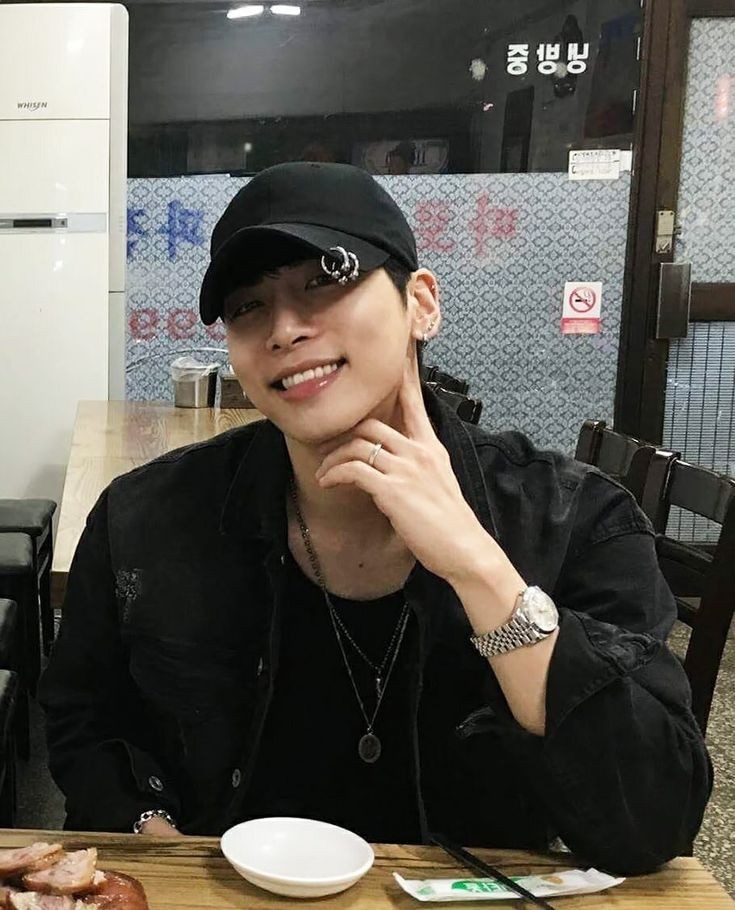 jjongrimthinker's tweet photo. imagine going on a date w them https://t.co/JkNaQWHMeX