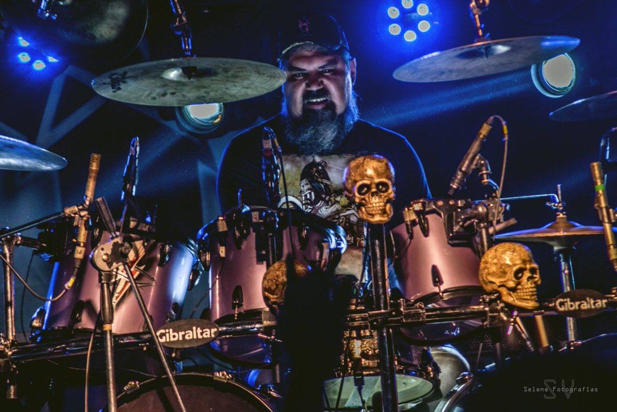 SeleneValie's tweet photo. 🥁 11 de Junio Día del Baterista Argentino 🇦🇷 Dejo un pequeño #album de fotos de #bateros #misioneros y de otras partes de la #argentina. 😊 Homenaje a Óscar Moro, un grande que formó parte de las #bandas más importantes del país.🤘🤩
.
#bateristasargentinos #baterista #música https://t.co/OcHVmEl6pp