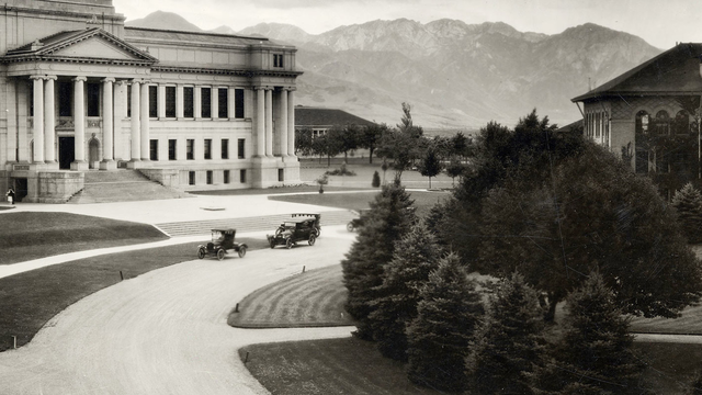 utahalumni's tweet photo. Nominations for Founders Day 2022 are now being accepted to honor alumni for their achievements, service, and/or commitments to the U. https://t.co/JmsO9RK0z8
#ForeverUtah #UtahAlumni #UofU https://t.co/jhMB04y7mx