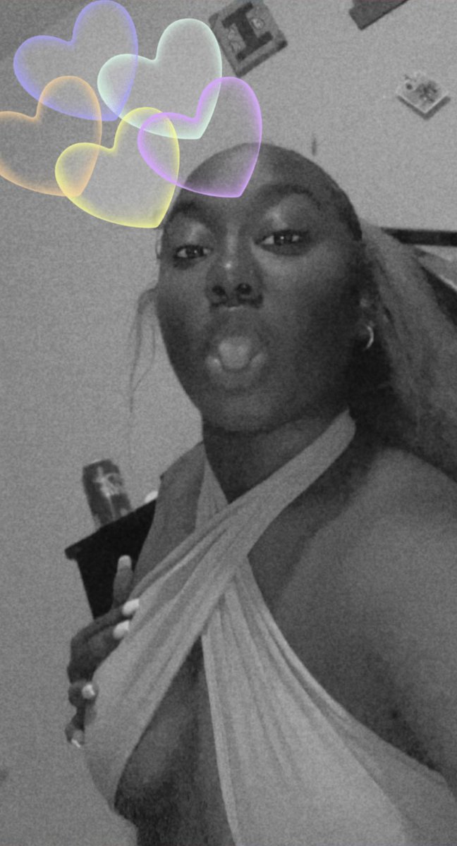 #WhosWhoAtTheLU                                    Heyyy Amyah Gabriel but I go by JOI✨                    
• Sophomore Biology major from Houston, TX 
•Regents Scholar
•Associate Ambassador 🧡💙
•Role•Modelz Mentor 
•NSLS member 
And a lil more coming in the fall ;)
#LU25