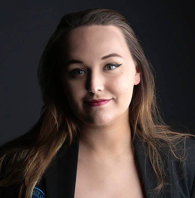 OperaOrlando's tweet photo. Meet one of our summer interns, Heather Renée! 
Heather is currently a senior at Stetson University and her goal after graduation is to pursue freelance composition &amp; arrangement and develop a portfolio. 
We are so excited to have your help and support! 
#VivaVerdi #MeetOpera https://t.co/Kg7S2igjCL