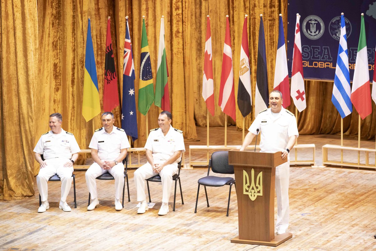 Until next time! 🇺🇸 🇺🇦

#ExerciseSeaBreeze2021 has officially come to a close! #SB21 is a multinational maritime exercise co-hosted by <a href="/USNavyEurope/">U.S. Naval Forces Europe-Africa/U.S. 6th Fleet</a> and the <a href="/UA_NAVY/">Військово-Морські Сили ЗС України</a> since 1997. #NavyPartnerships 

📸: MC1 Richard Hoffner &amp; MC2 Damon Grosvenor